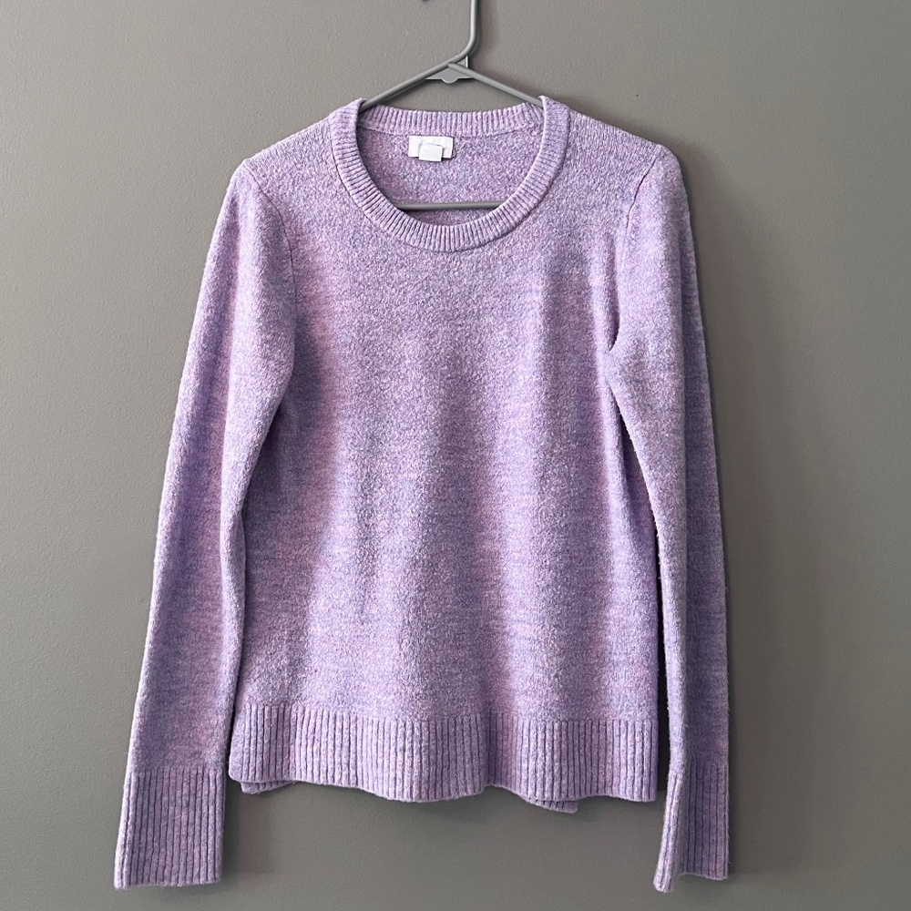 Old Navy Size Medium Women’s Lavender Crew Neck Sweater